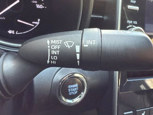 Used 2022 Toyota Avalon XLE image 13