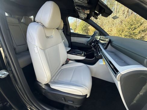 New 2026 Hyundai Tucson Limited image 27