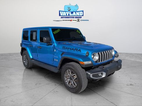 Used 2024 Jeep Wrangler Sahara w/ Safety Group image 7