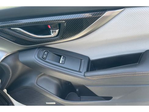 Used 2019 Subaru Crosstrek 2.0i Limited w/ Moonroof Package w/Navigation AWD/4WD image 21