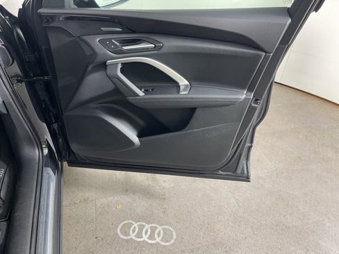 New 2025 Audi Q5 Premium Plus image 12