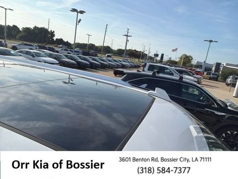 Used 2021 GMC Yukon SLT w/ SLT Luxury Plus Package RWD image 17