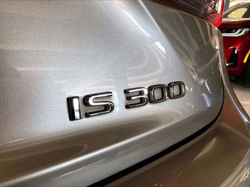 Used 2018 Lexus IS 300 w/ Accessory Package image 9