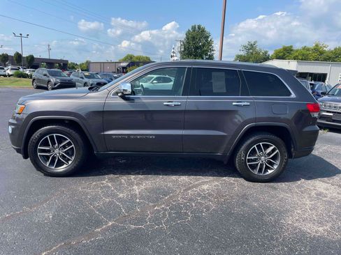 Used 2018 Jeep Grand Cherokee Limited RWD image 3