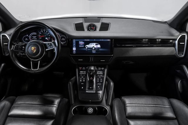 Used 2019 Porsche Cayenne AWD/4WD image 16