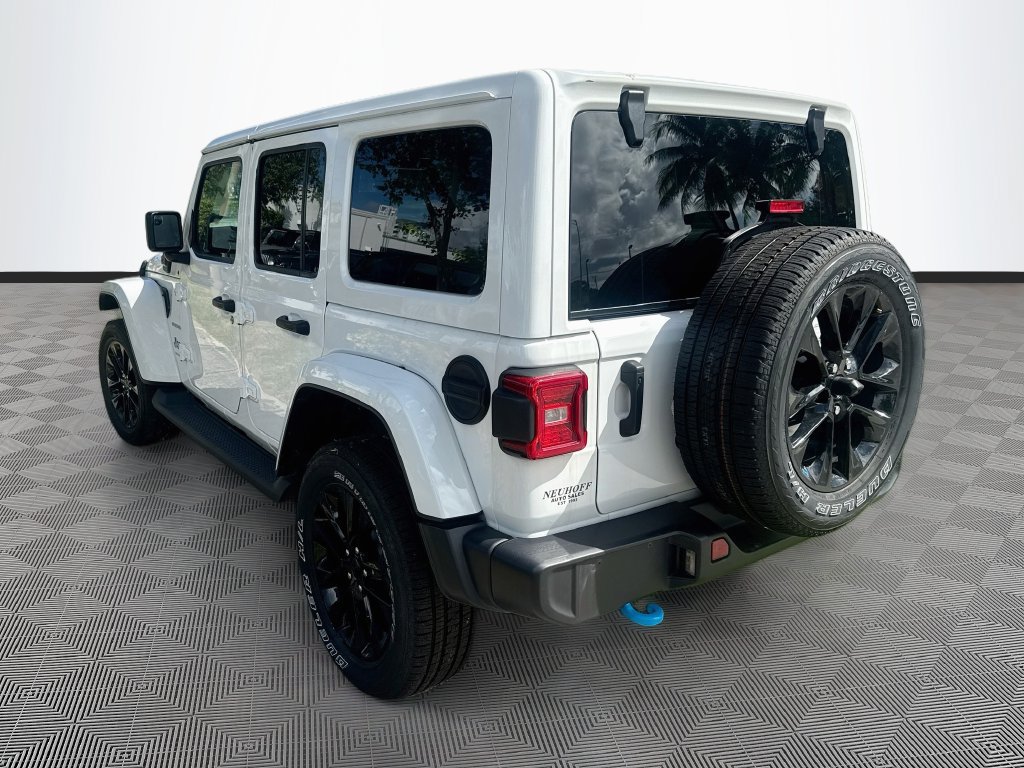 Certified 2023 Jeep Wrangler Unlimited Sahara w/ Cold Weather Group AWD/4WD image 8