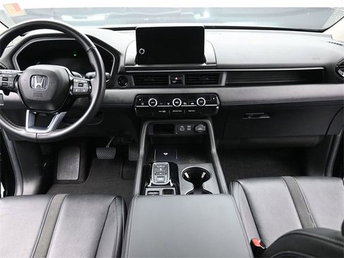 Used 2024 Honda Pilot EX-L image 16