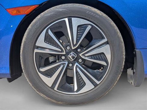 Used 2016 Honda Civic EX-T image 9