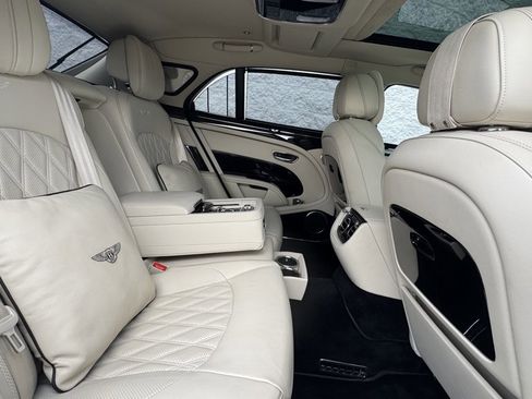 Used 2019 Bentley Mulsanne Speed image 12