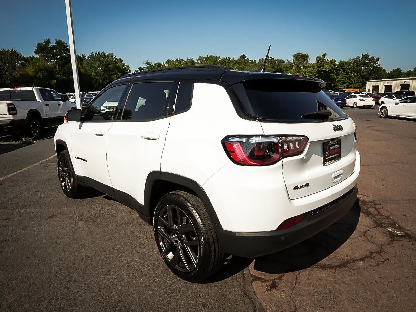 Used 2026 Jeep Compass Limited AWD/4WD image 4