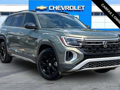 Used 2024 Volkswagen Atlas Peak Edition SEL AWD/4WD image 1