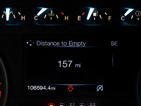 Used 2018 Ford F150 XLT w/ Equipment Group 302A Luxury AWD/4WD image 16