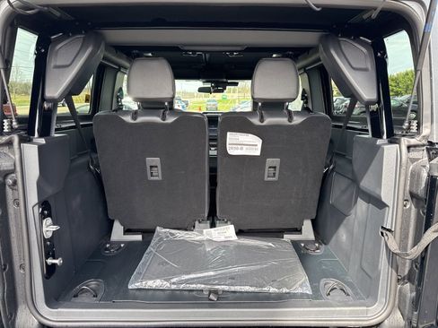 New 2026 Ford Bronco Badlands image 38