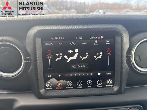 Used 2023 Jeep Wrangler Unlimited Sahara w/ Cold Weather Group AWD/4WD image 30