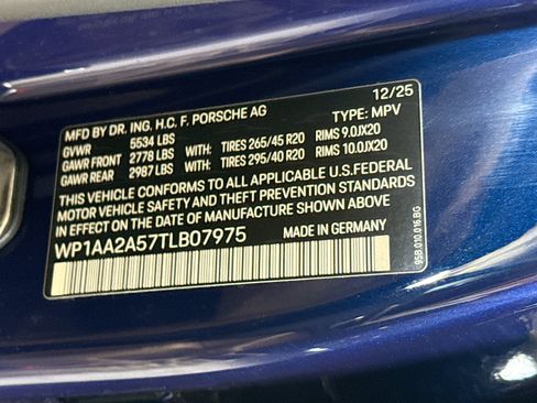 Certified 2026 Porsche Macan AWD/4WD image 44