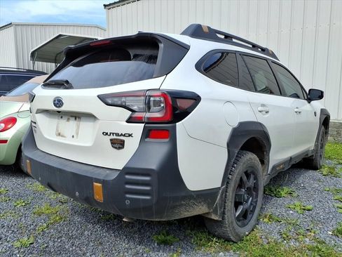Certified 2022 Subaru Outback Wilderness w/ Wilderness Package AWD/4WD image 16
