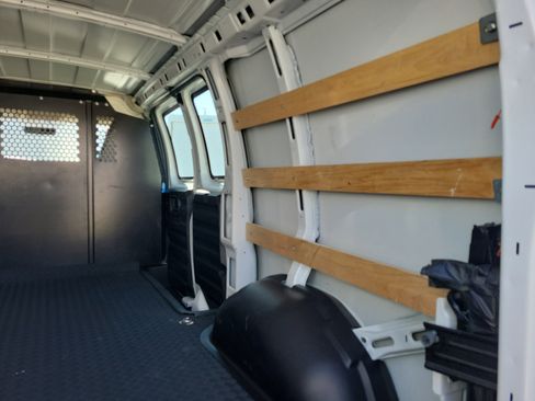 Used 2024 Chevrolet Express 2500 w/ Driver Convenience Package image 14