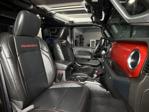 Used 2023 Jeep Gladiator Rubicon w/ LED Lighting Group image 18