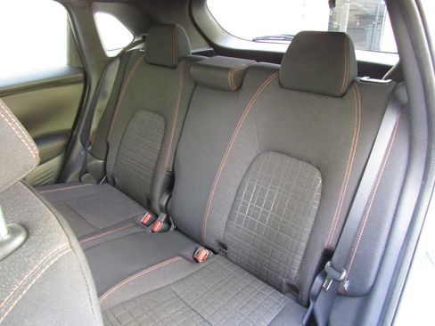 Used 2025 Honda HR-V Sport image 16