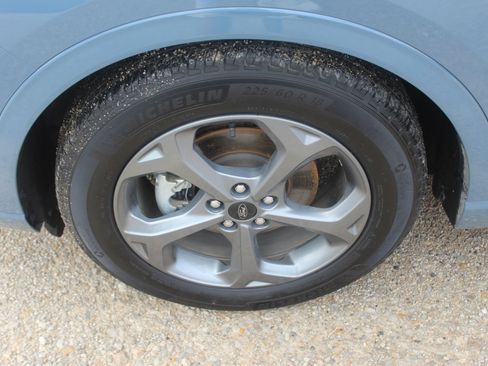 Used 2024 Ford Escape ST-Line w/ Tech Pack #1 FWD image 9