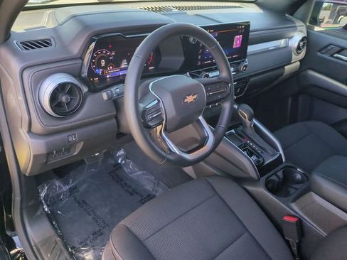 Used 2024 Chevrolet Colorado LT w/ LT Convenience Package RWD image 10