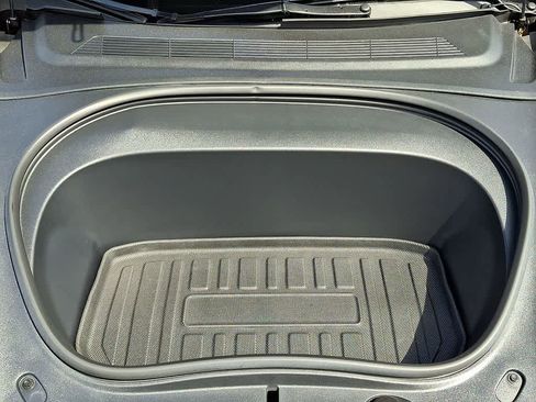 Used 2025 Tesla Model 3 Long Range RWD image 27