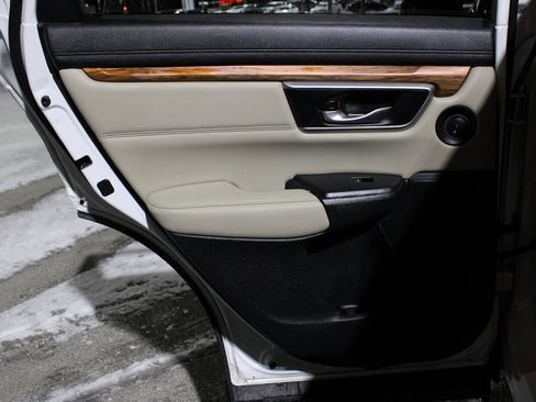 Used 2020 Honda CR-V Touring image 23