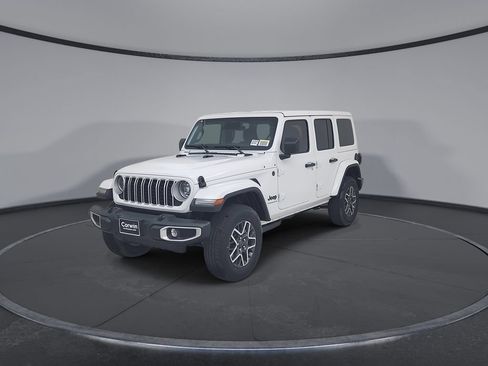 New 2026 Jeep Wrangler Unlimited Sahara AWD/4WD image 5
