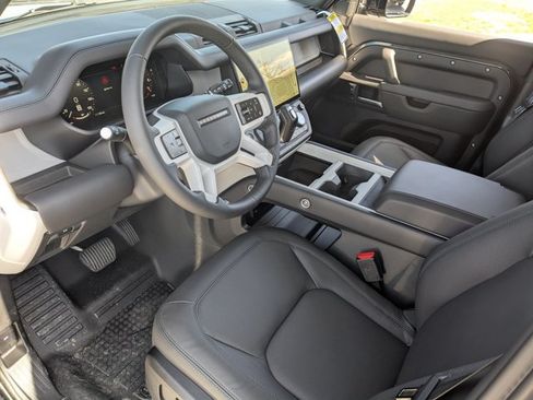 Used 2026 Land Rover Defender 110 S AWD/4WD image 3