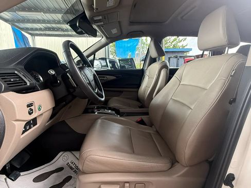 Used 2016 Honda Pilot Touring image 16