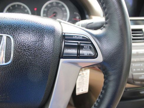 Used 2010 Honda Accord EX-L image 21