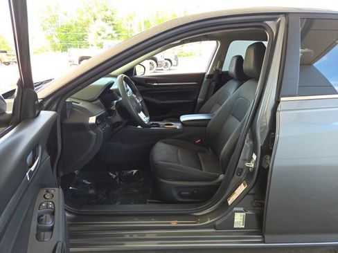 Used 2022 Nissan Altima 2.5 SV FWD image 16