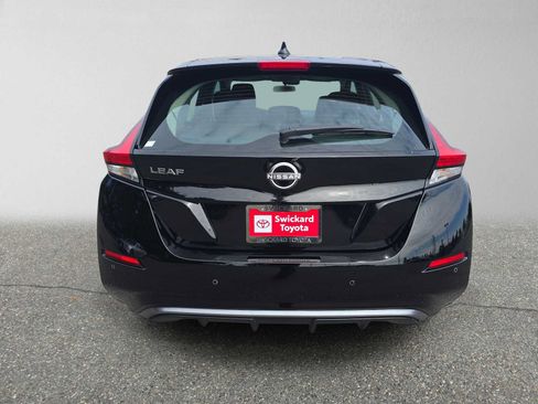 Used 2024 Nissan Leaf S FWD image 4