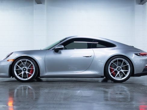 Used 2022 Porsche 911 GT3 image 9