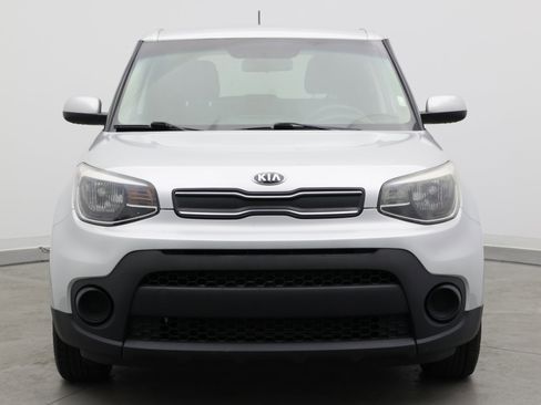 Used 2019 Kia Soul FWD image 2