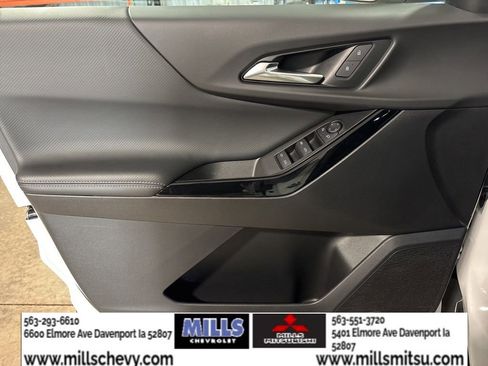 Certified 2025 Chevrolet Equinox LT image 9