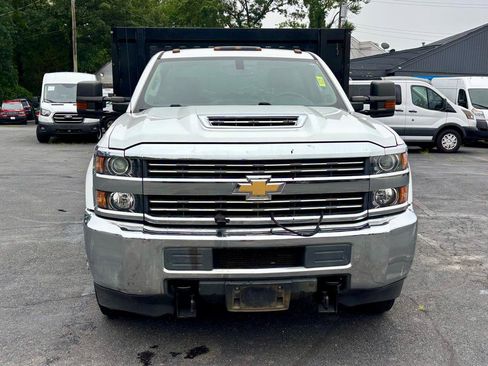 Used 2018 Chevrolet Silverado 3500 W/T w/ WT Convenience Package AWD/4WD image 3