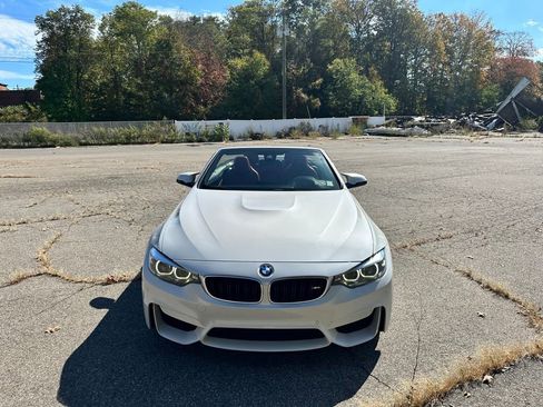 Used 2020 BMW M4 Convertible image 41