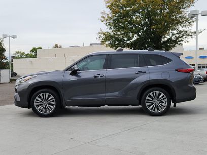Used 2021 Toyota Highlander Platinum