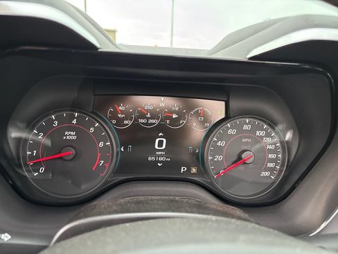 Used 2016 Chevrolet Camaro SS RWD image 16