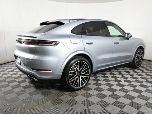 Certified 2026 Porsche Cayenne Coupe AWD/4WD image 30