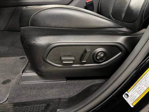 Certified 2022 Jeep Grand Cherokee Limited AWD/4WD image 15