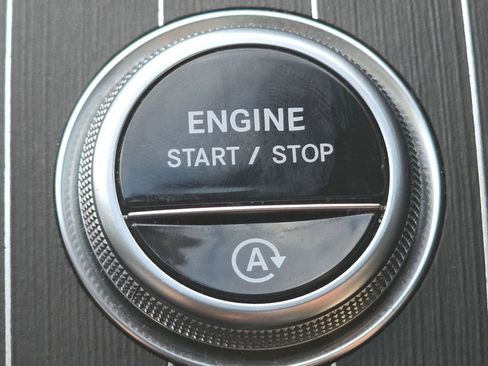 Certified 2023 Mercedes-Benz C 300 4MATIC Sedan image 33