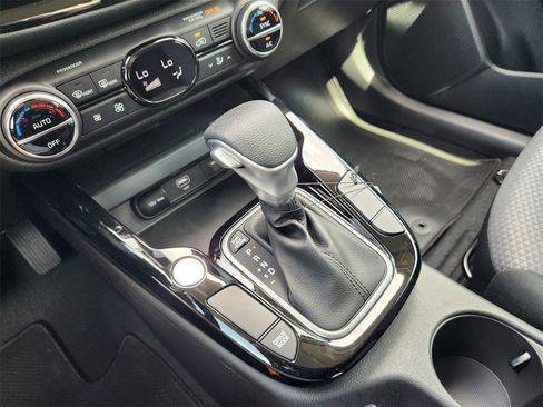 New 2025 Kia Soul S image 15