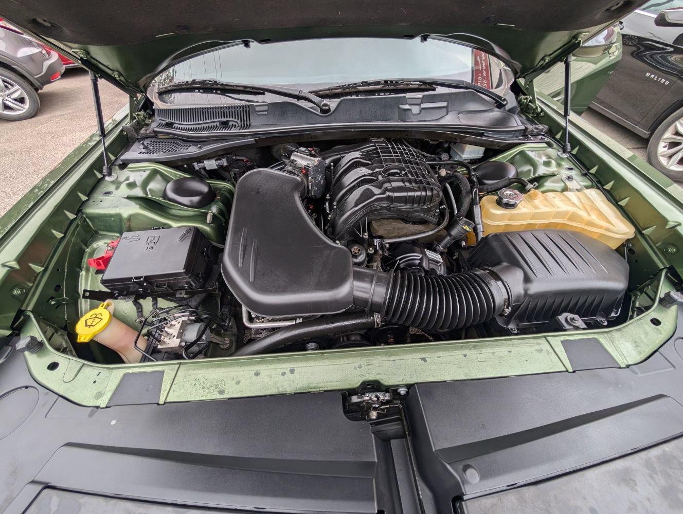 Used 2018 Dodge Challenger SXT w/ Blacktop Package RWD image 10