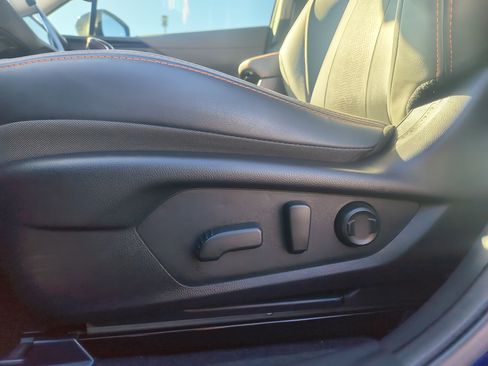 Used 2025 Subaru Crosstrek 2.5i Limited w/ Crosstrek Mirror Package image 19