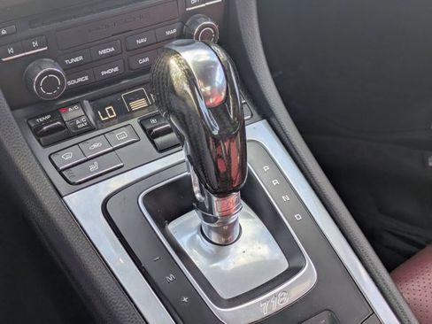 Used 2018 Porsche 718 Cayman S image 14