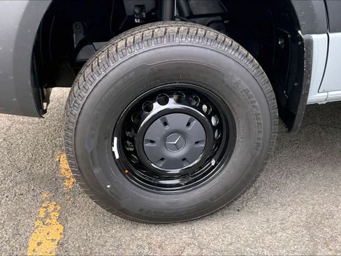 New 2026 Mercedes-Benz Sprinter 2500 image 9