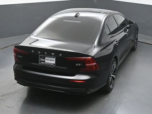 Certified 2025 Volvo S60 B5 Plus AWD/4WD image 45