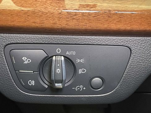 Certified 2023 Audi Q5 2.0T Premium w/ Convenience Package image 37